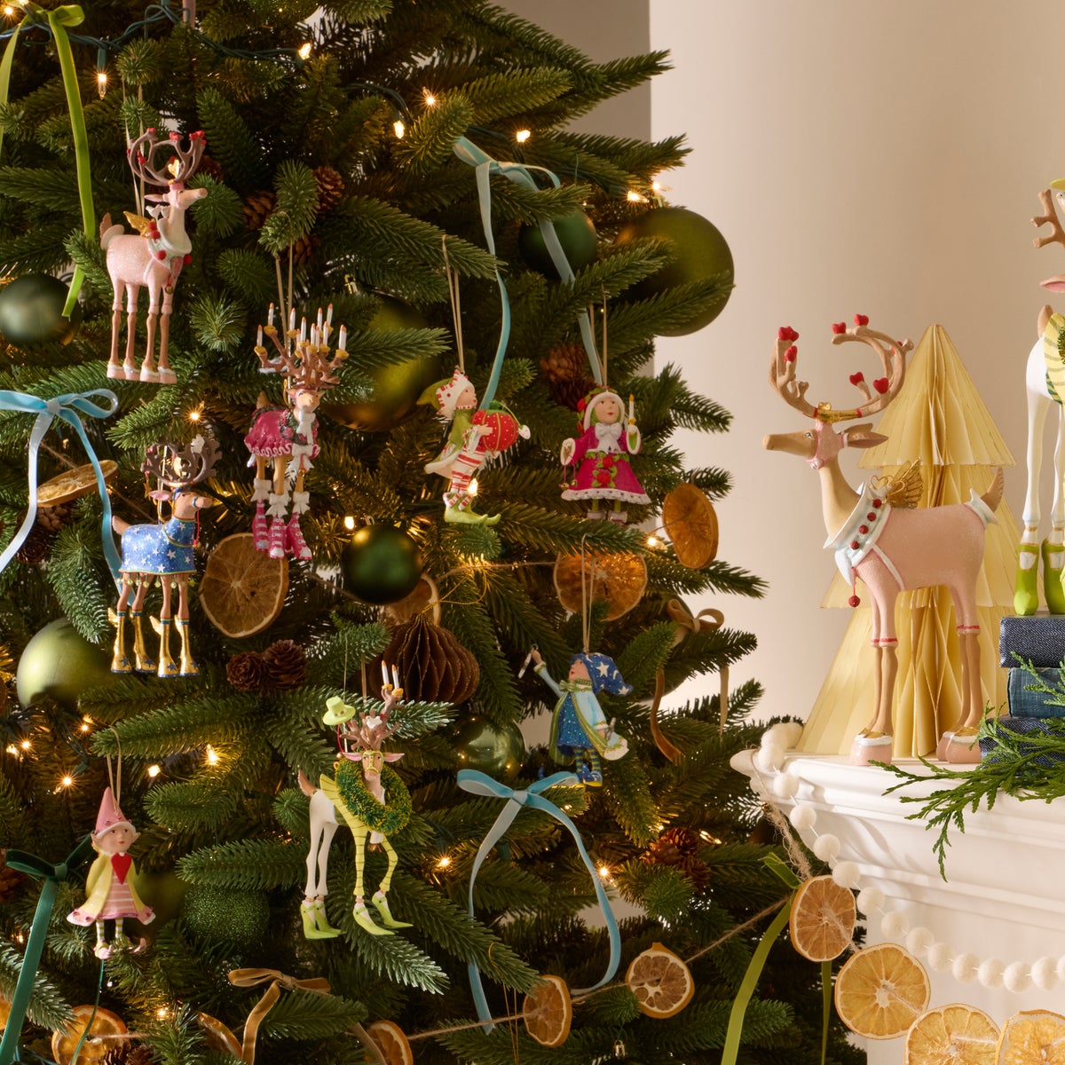 Patience Brewster Dash Away Prancer's Elf Ornament - Image 4