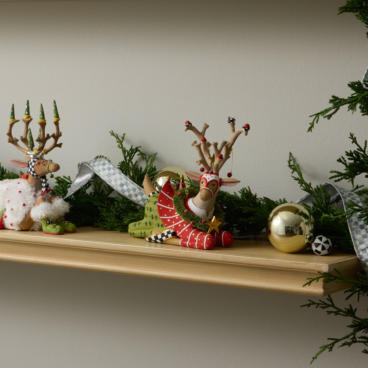 Patience Brewster Dash Away Sitting Prancer Reindeer Figure - Image 3