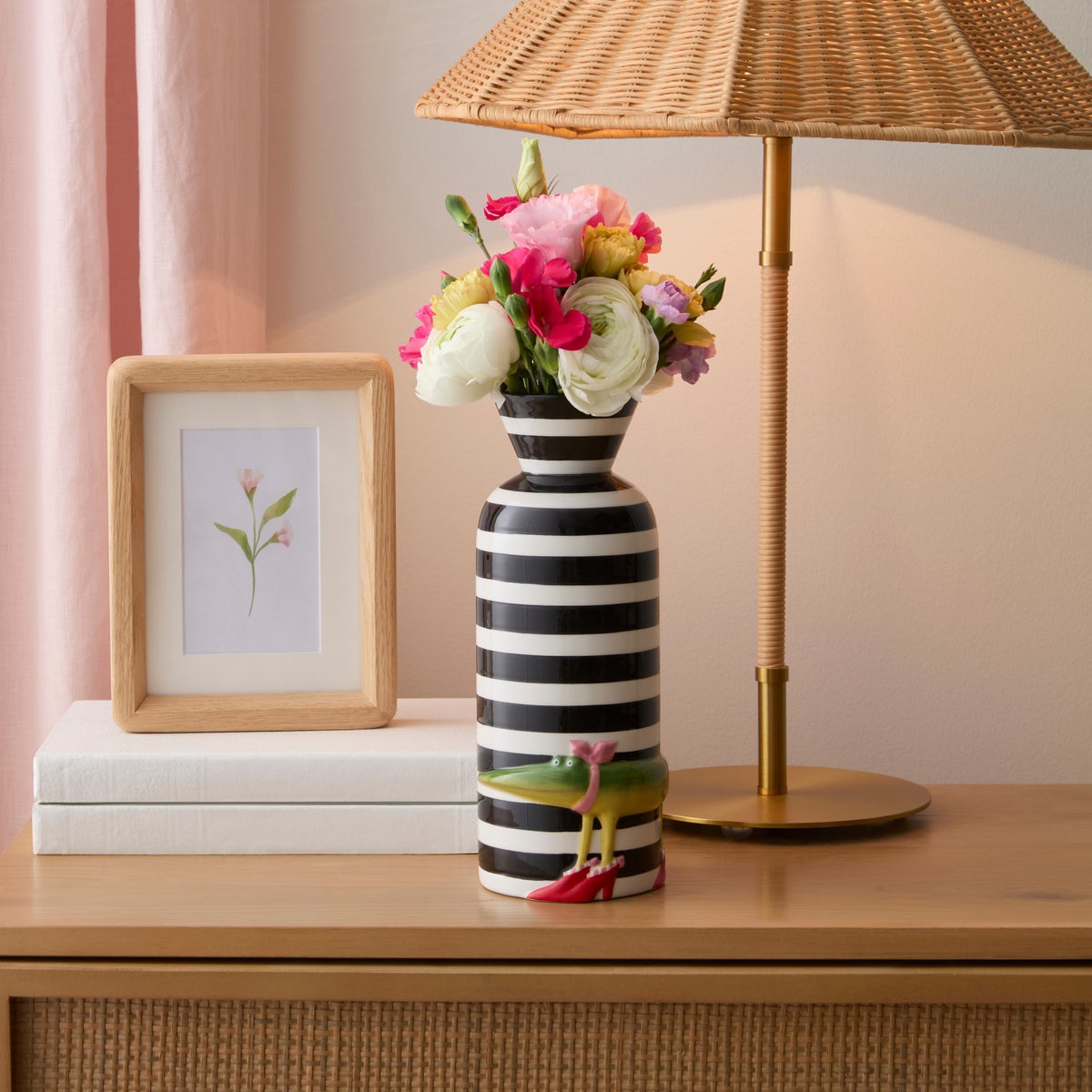 Patience Brewster Gloria Alligator Vase - Image 7