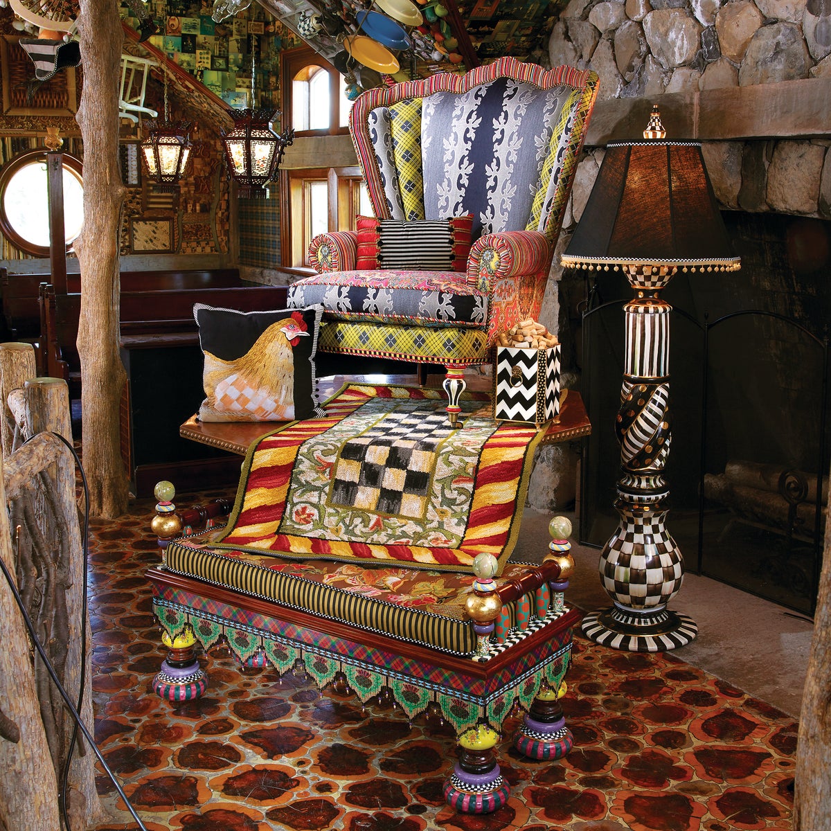 Courtly Check Ceramic Floor Lamp - Image 4