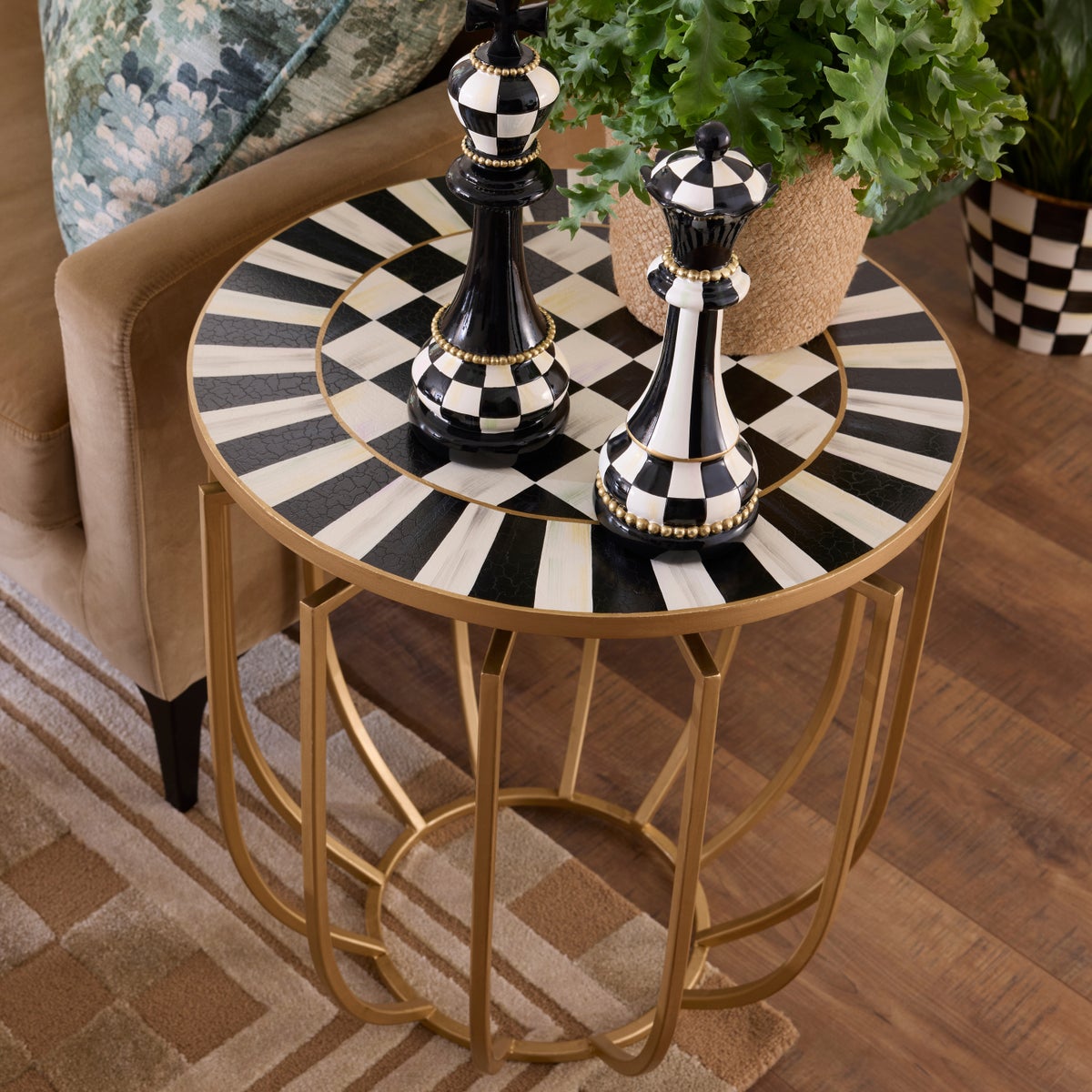 Courtly Basket Accent Table - Image 2