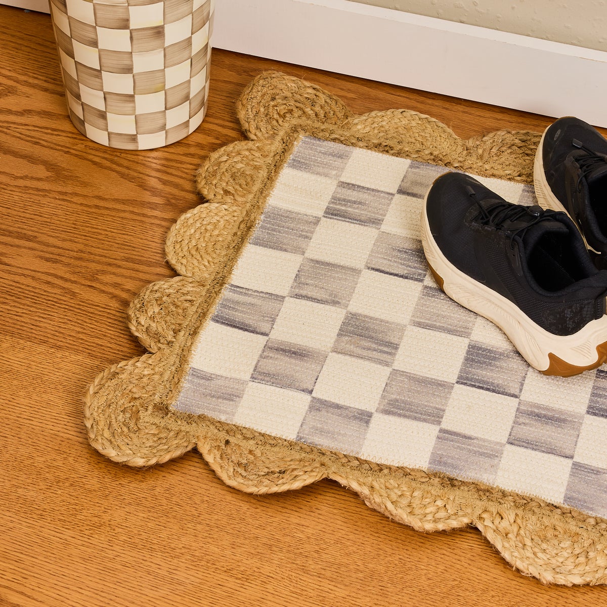 Grey Check with Jute Scallops 1'11.25" x 3'8.5" Rug - Image 2