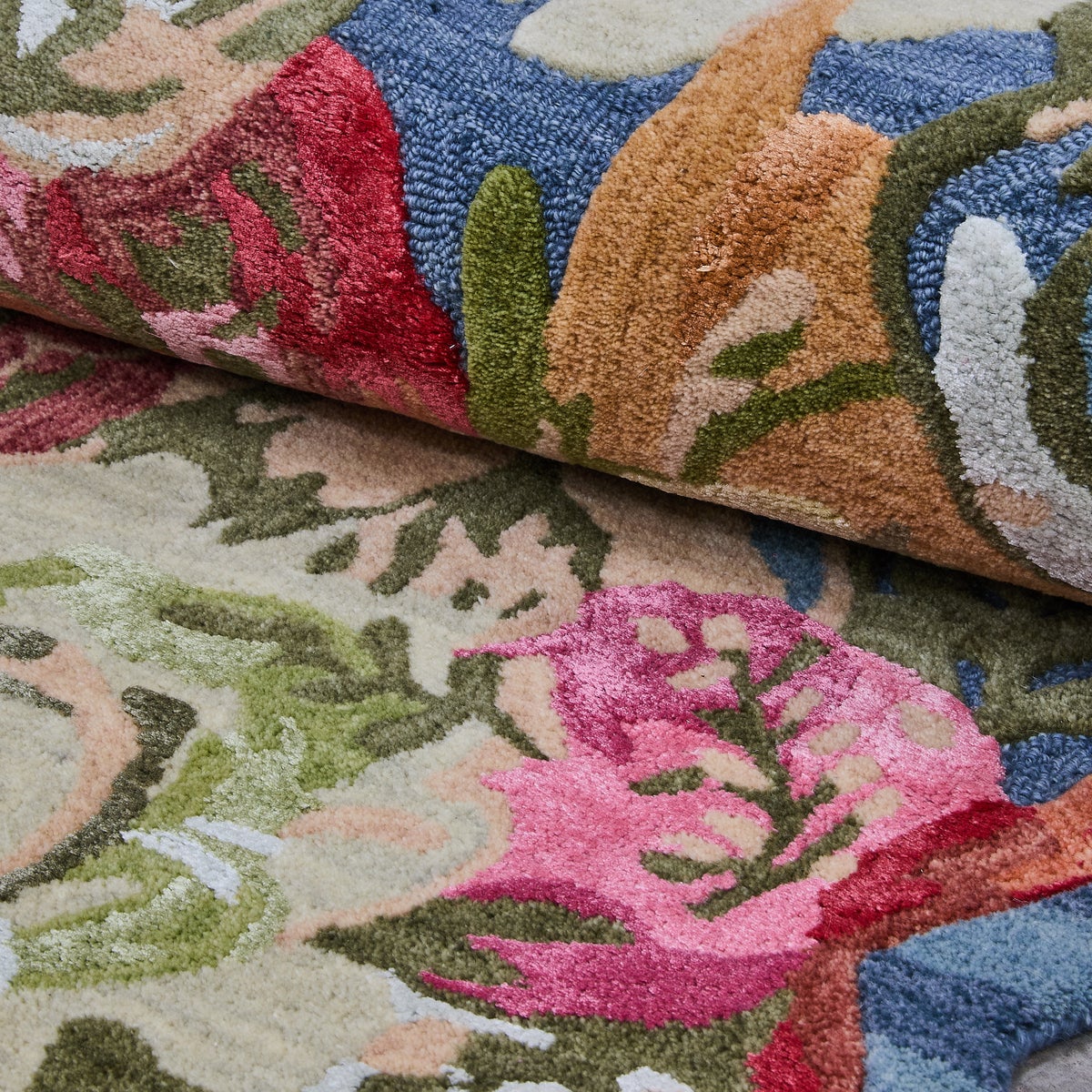 Sea Garden Floral 8' x 10' Rug - Image 3