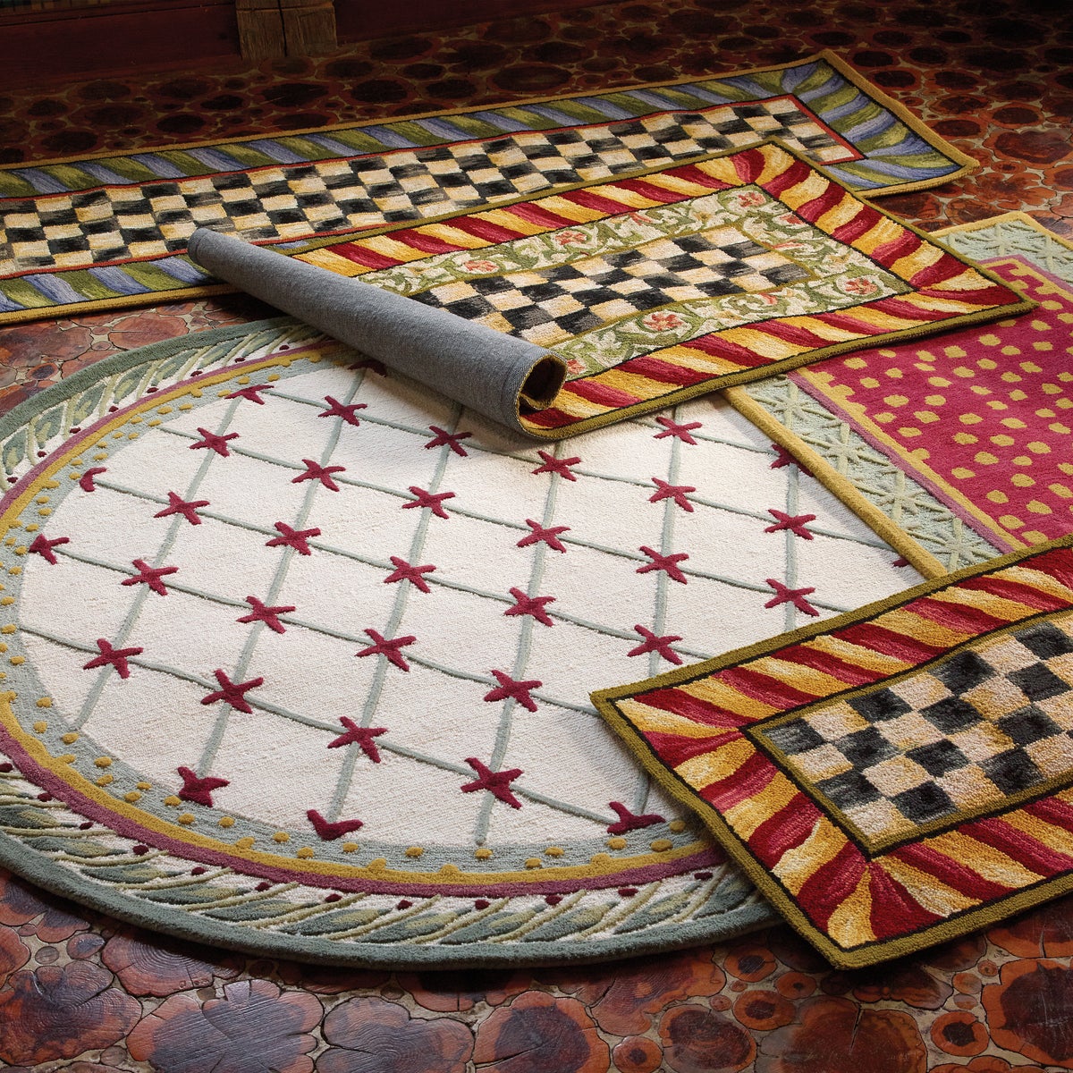 Courtly Check Red & Gold 3' x 5' Rug - Image 2