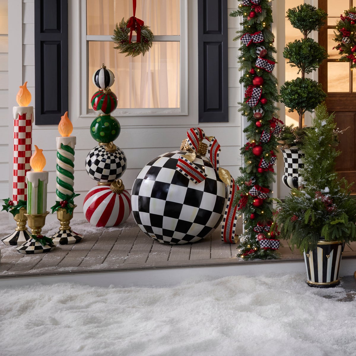 Jolly Courtly Check Outdoor Ornament - Image 3