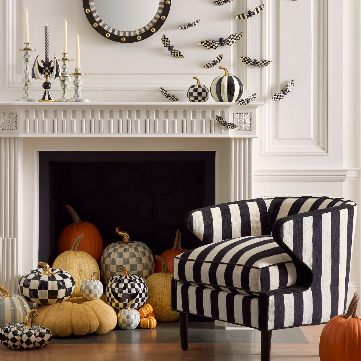 Courtly Check Glossy Mini Pumpkin - Image 3