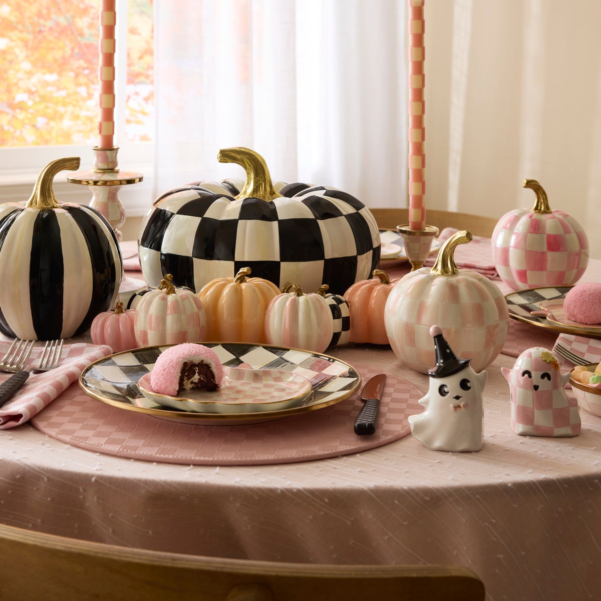 Hocus Pocus Pumpkin Cluster Arrangement - Image 3