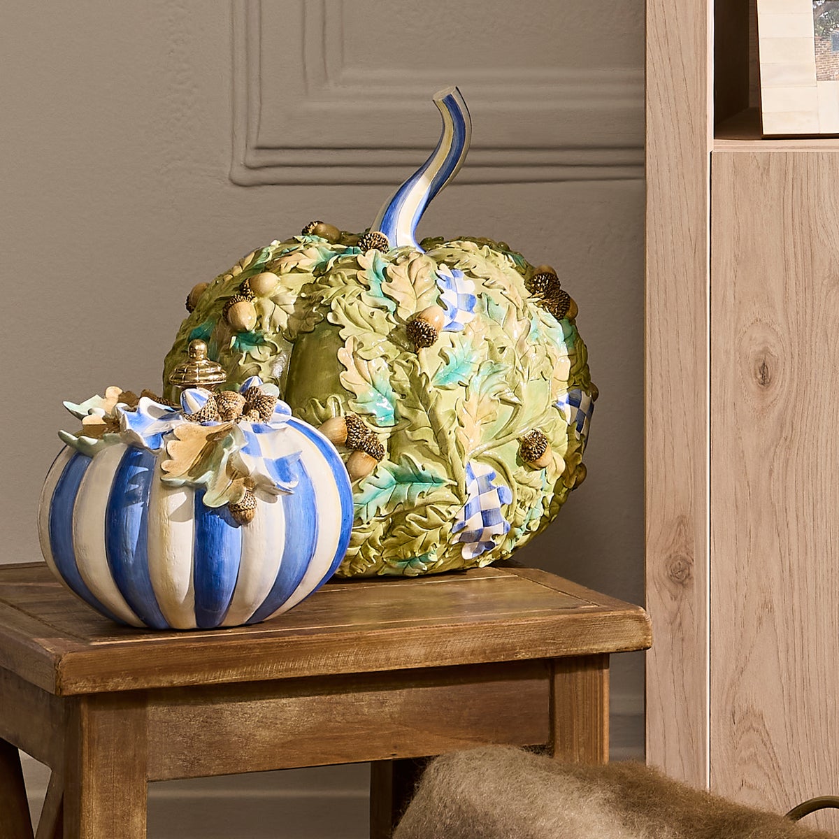 Royal Autumn Small Acorn Pumpkin - Image 5