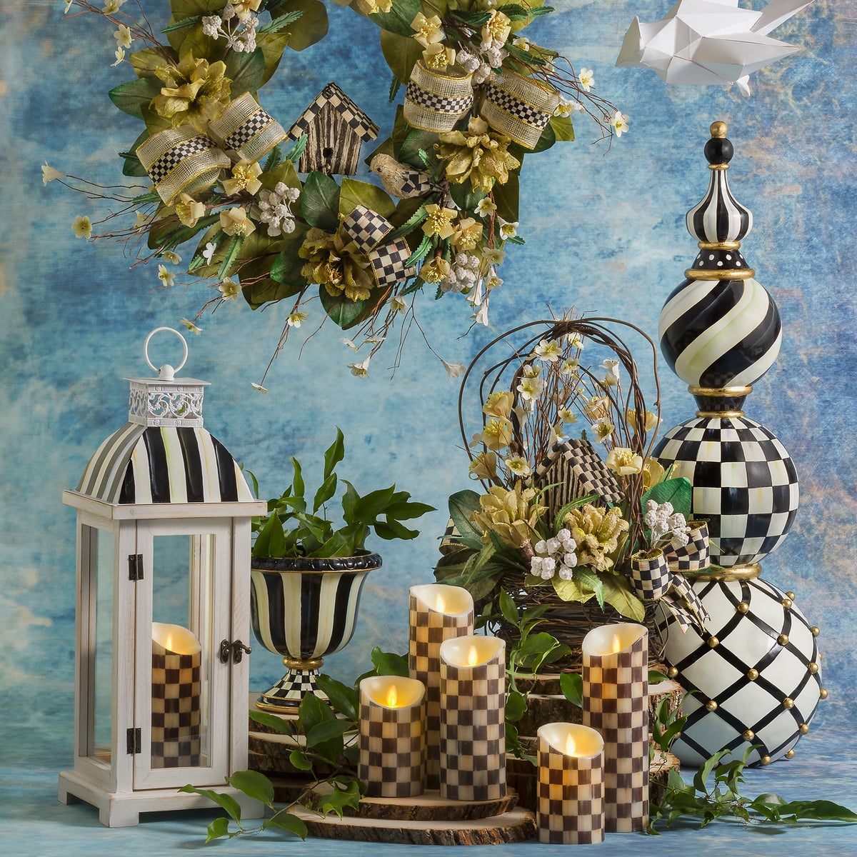 Courtly Check Pedestal Tabletop Urn - Image 4
