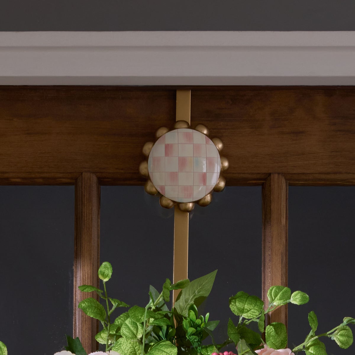 Rosy Check Wreath Hanger - Image 2