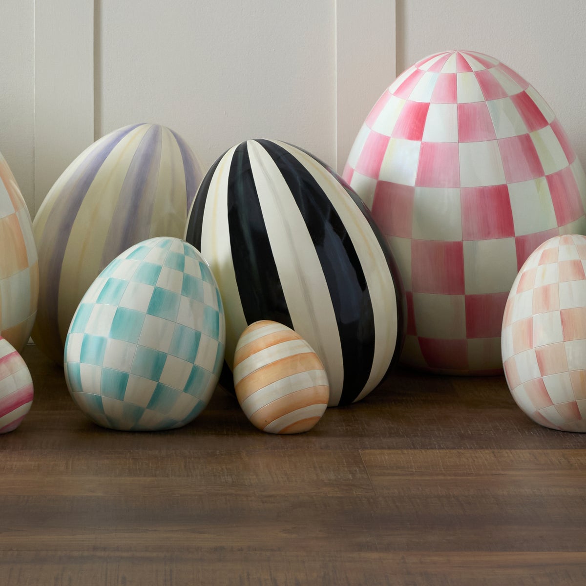 Courtly Stripe Medium Egg - Image 3