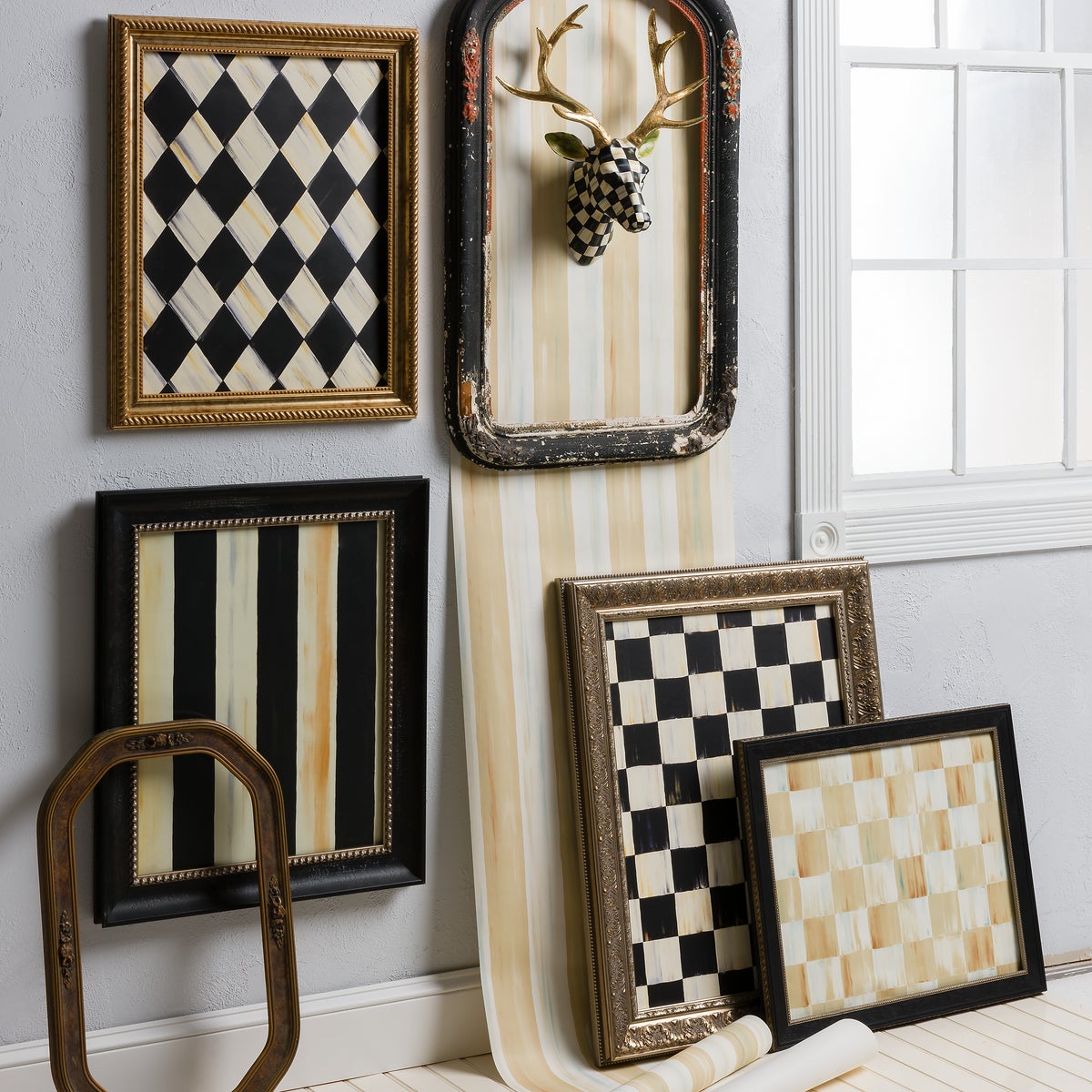 Courtly Stripe Wallpaper - Image 3