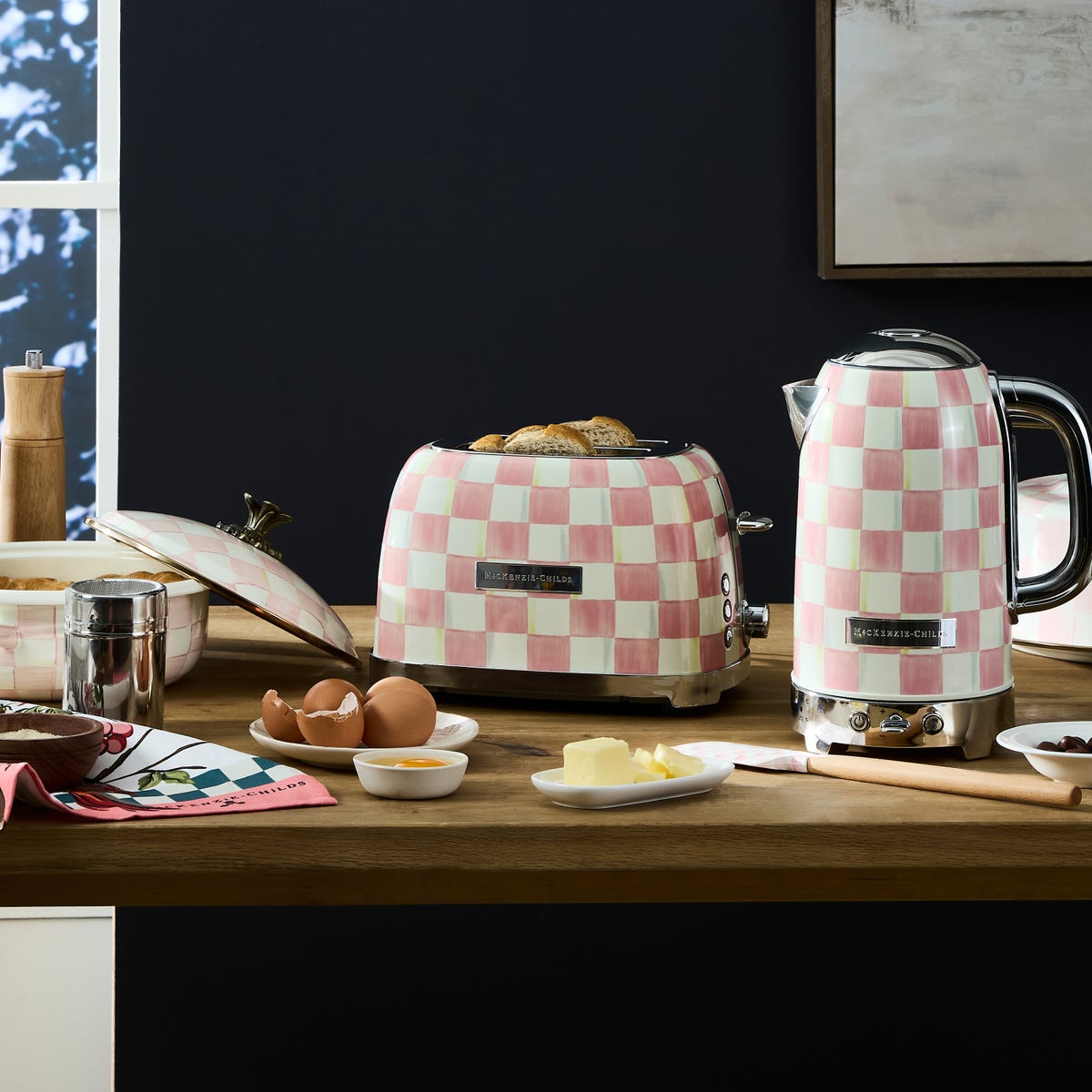 Rosy Check 2-Slice Toaster - Image 7