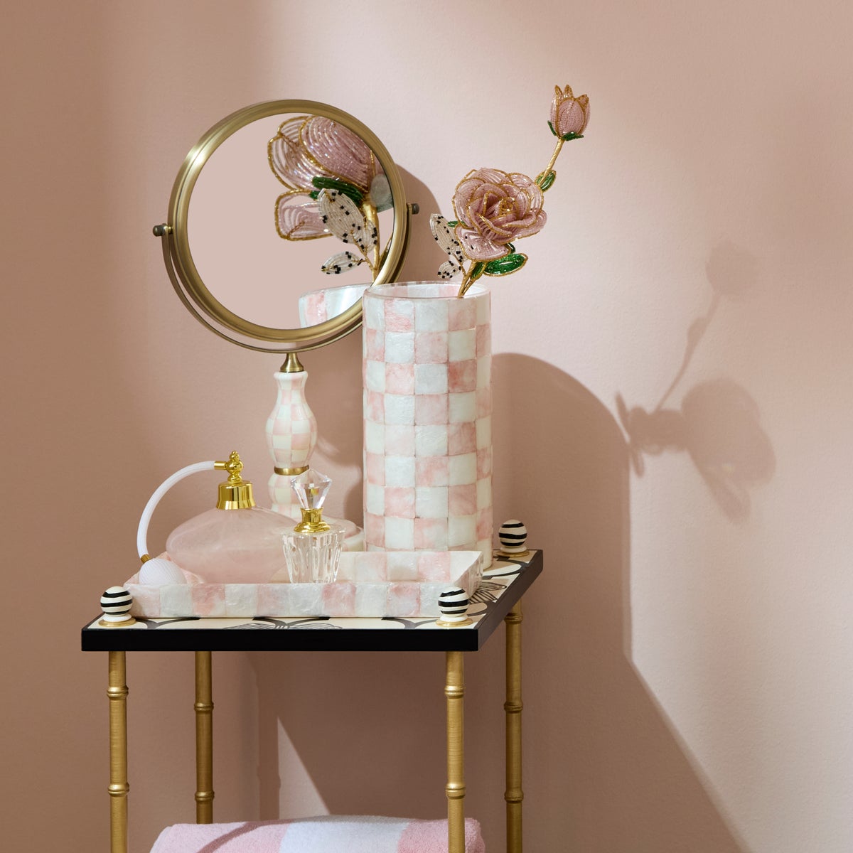 Rosy Check Capiz Small Vase - Image 5
