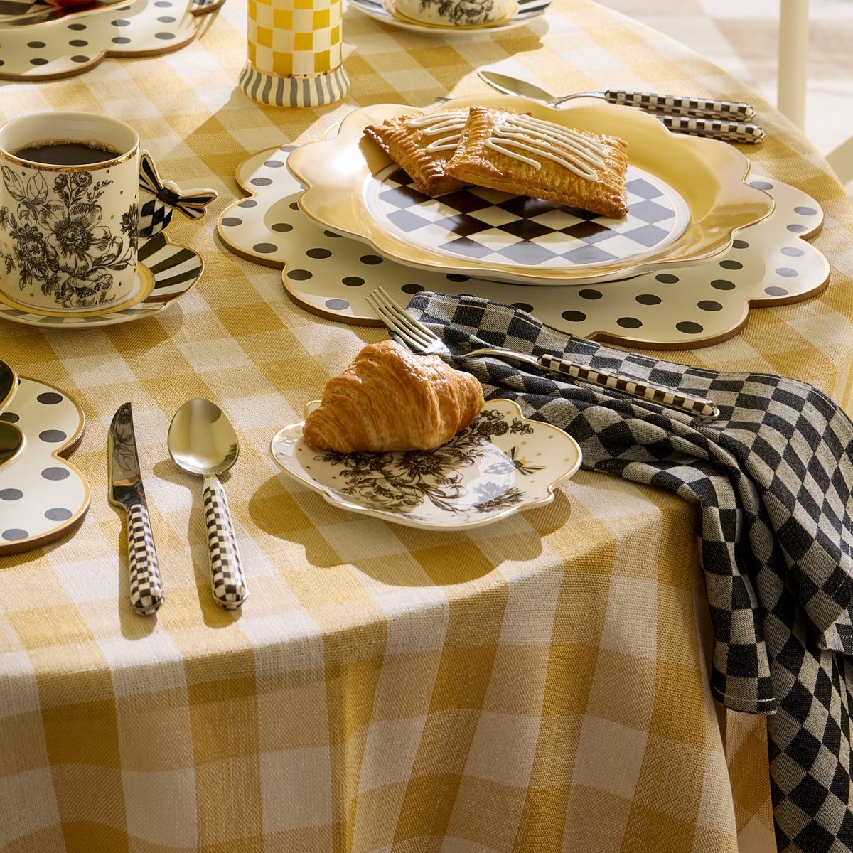 Bee Toile Bread & Butter Plate - Image 2