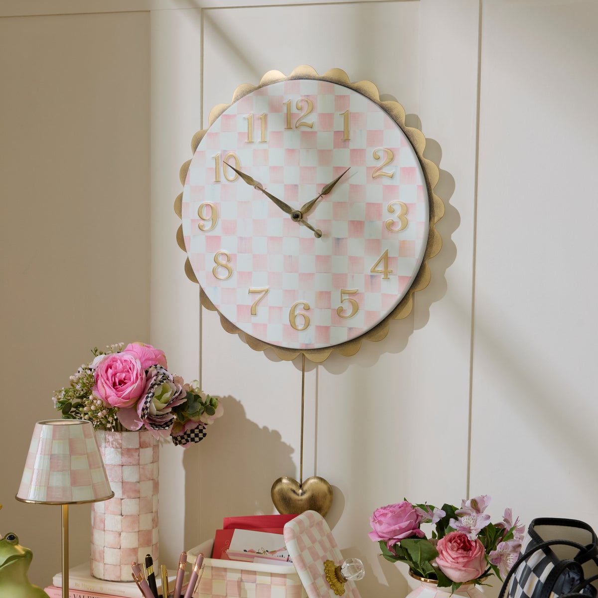 Rosy Check Heart Pendant Clock - Image 2
