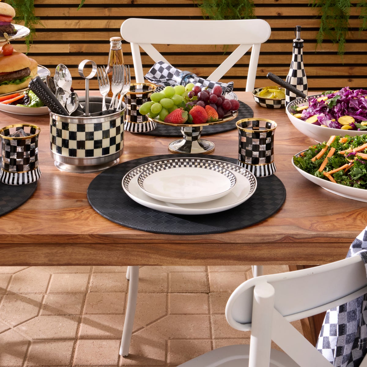 Courtly Check Everyday Lunch Plates, Set of 4 - Image 6