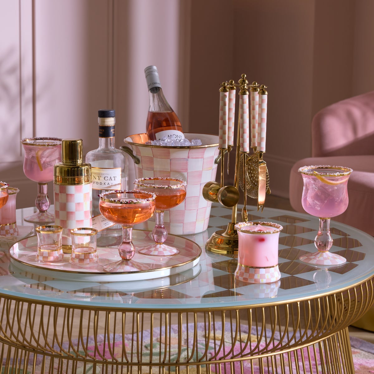 Rosy Check Wine Glass - Image 8