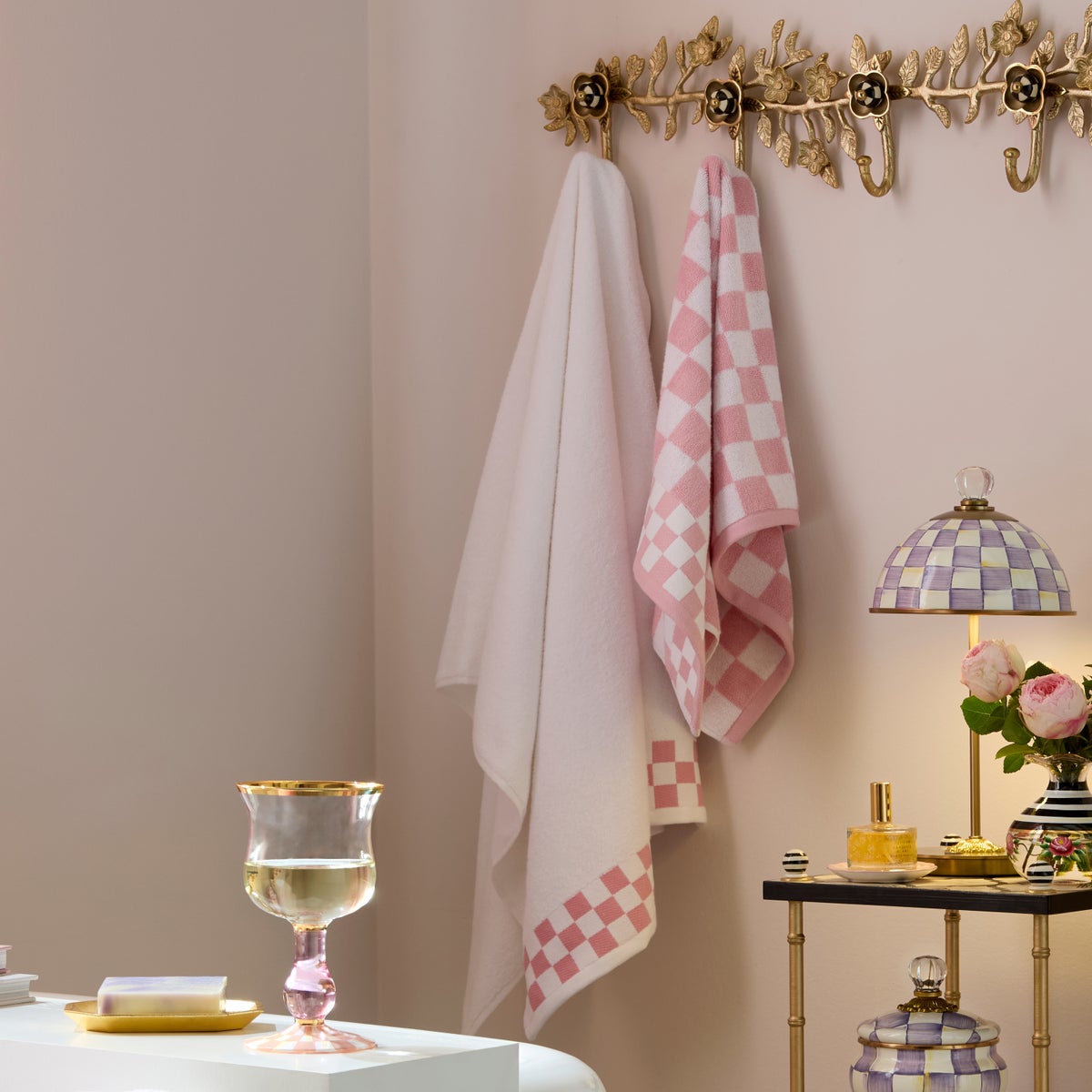Bath Towel with Rose Check Border - Image 4