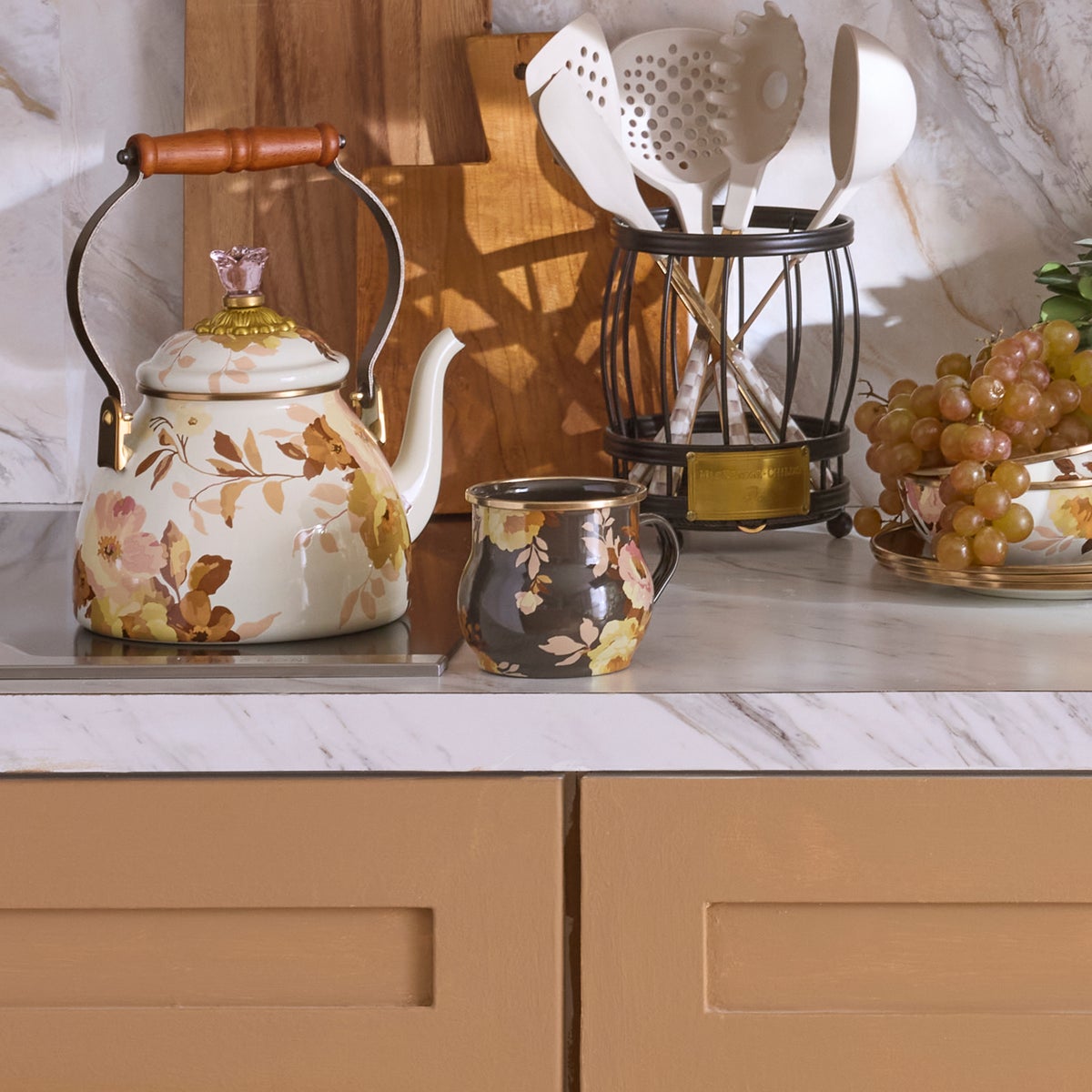 Wild Rose Brown Mug - Image 2
