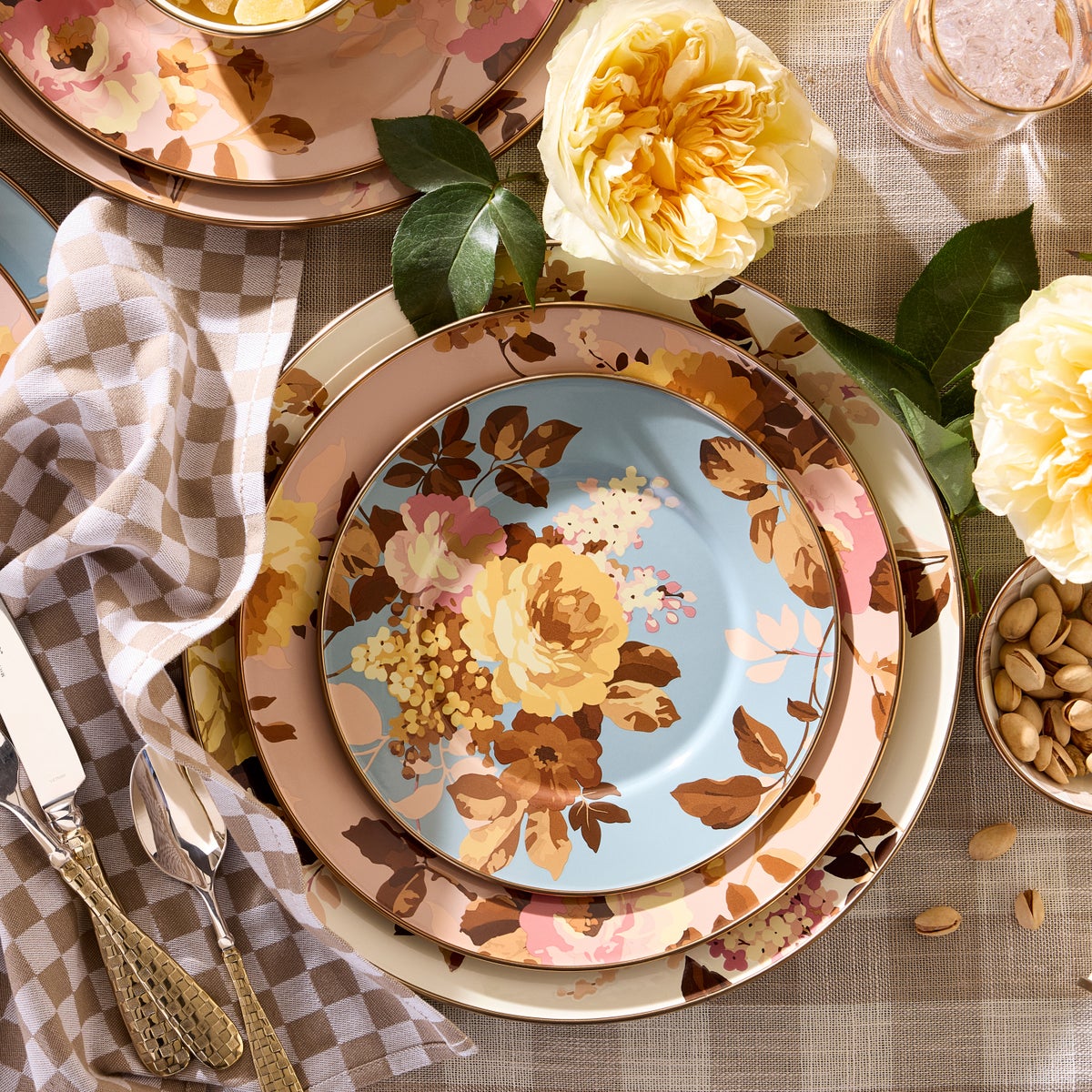 Wild Rose Mauve Dinner Plate - Image 2