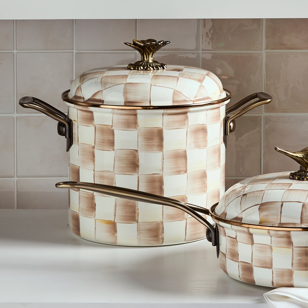 Mocha Check 7 Qt. Stockpot - Image 6