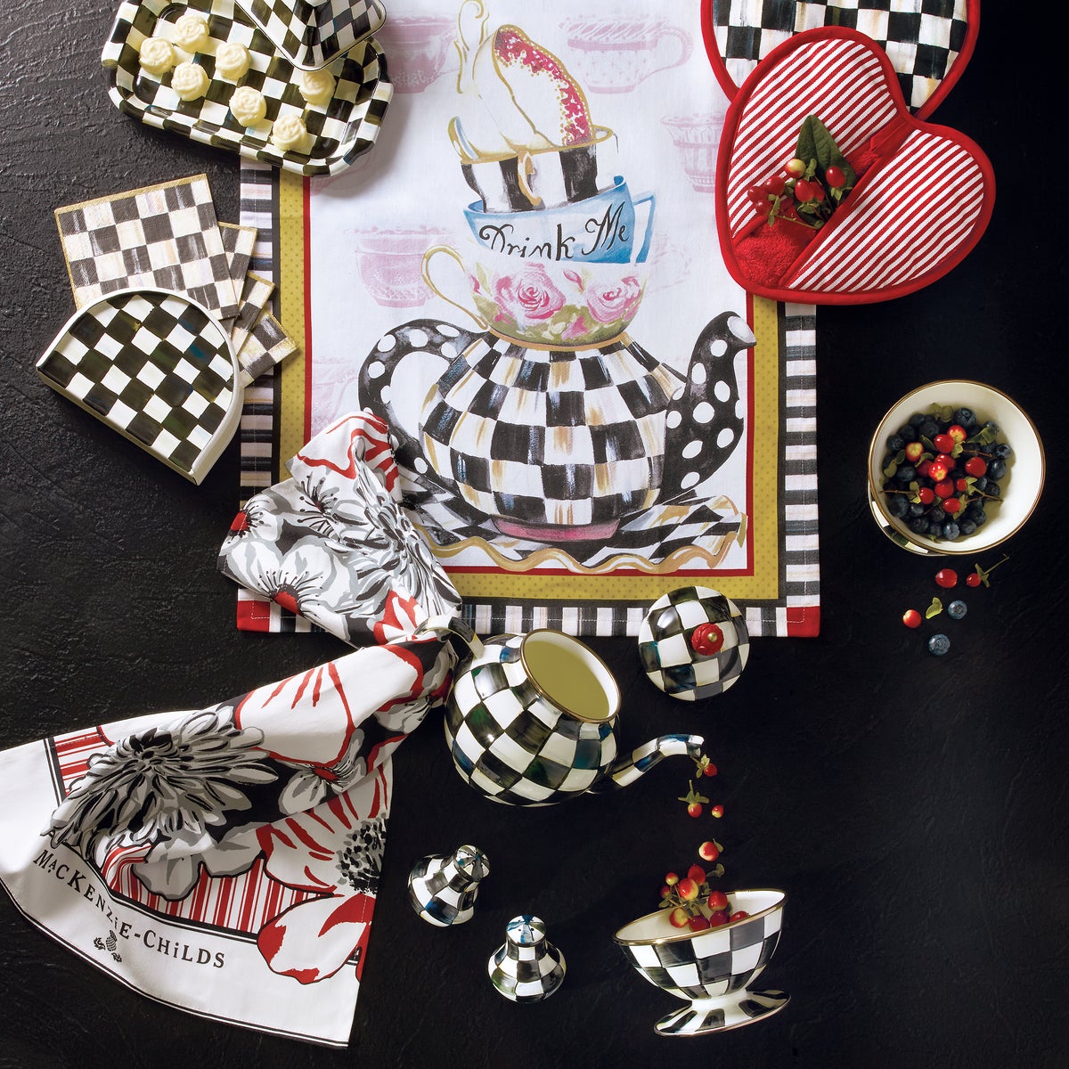 Courtly Check 4 Cup Teapot - Image 6