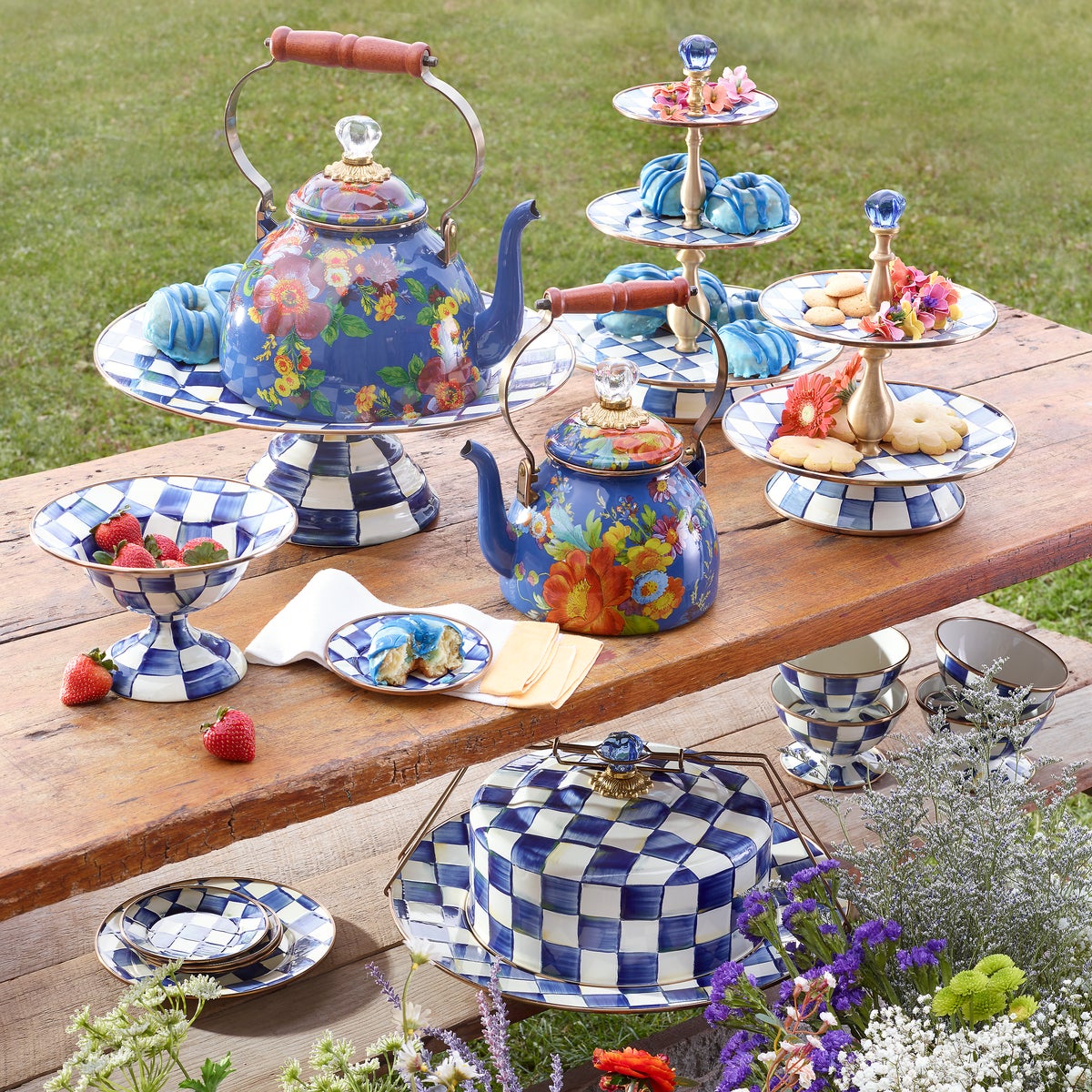 Royal Check Large Pedestal Platter - Image 3