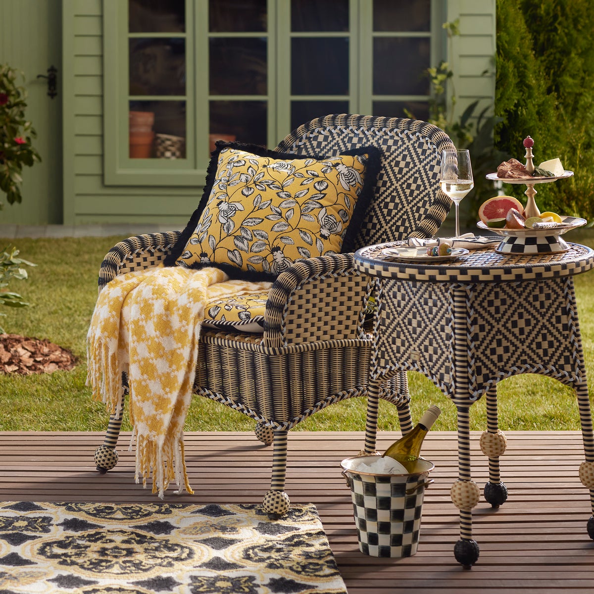 Courtly Check Two Tier Sweet Stand - Image 6